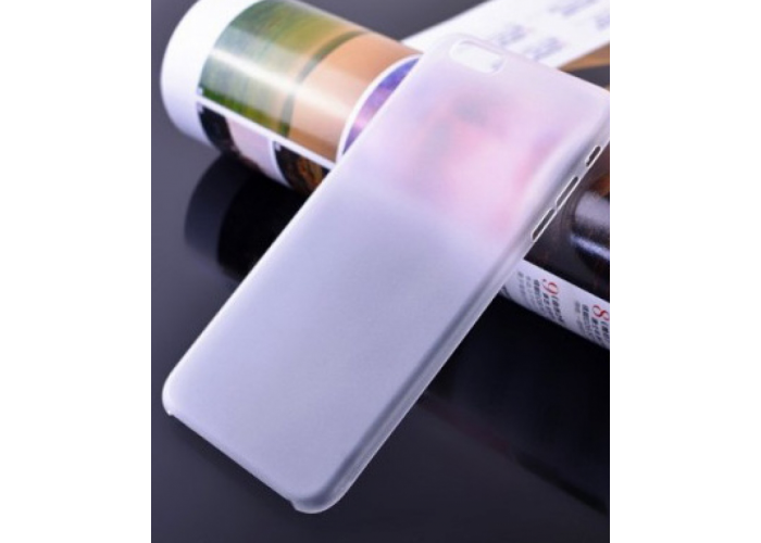 Пластиковый ультратонкий чехол для iPhone 6/6S (Прозрачный)