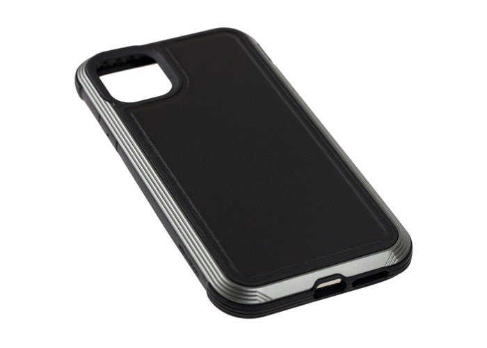 Чехол для iPhone 11 Defense Lux Leather черный