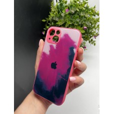 Скляний чохол із закритою камерою та глянцевим покриттям на iPhone 13