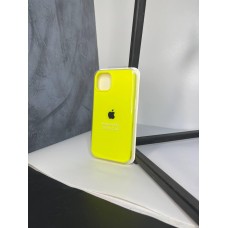 Силиконовый чехол c закрытым низом Apple Silicone Case Yellow для iPhone 14
